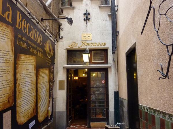 Top 5 downtown bars from our youth still in operation (pre&nbsp;Covid)